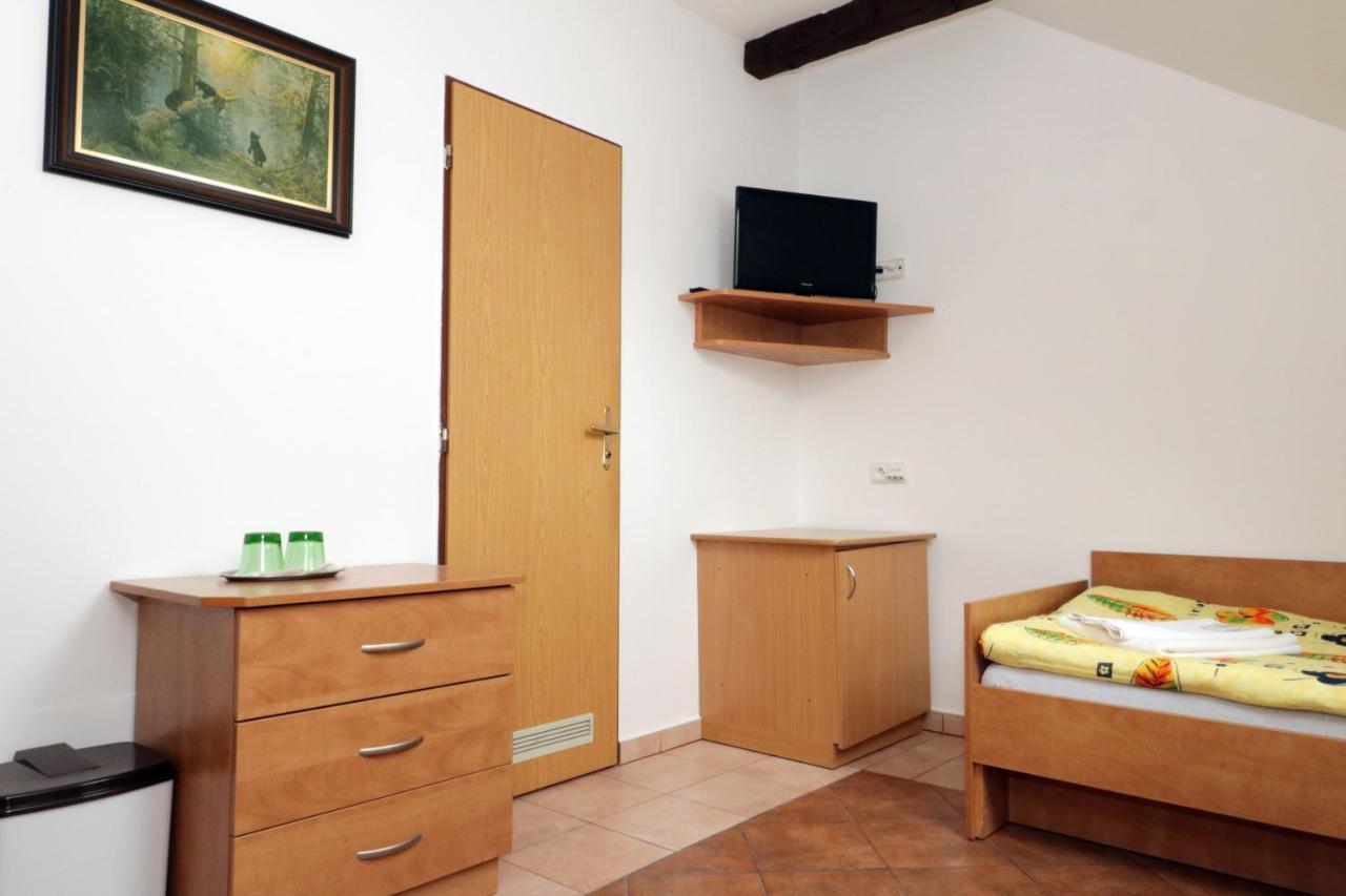 Penzion Hurka Hotel Dolni Libchavy Exterior foto