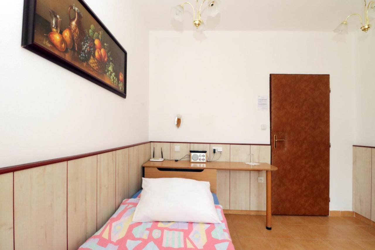 Penzion Hurka Hotel Dolni Libchavy Exterior foto