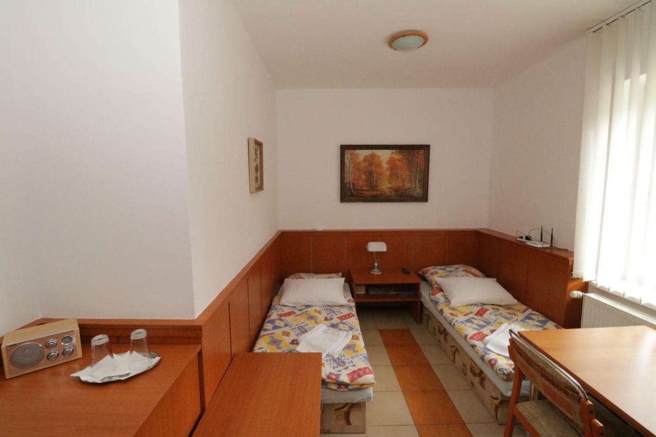 Penzion Hurka Hotel Dolni Libchavy Exterior foto