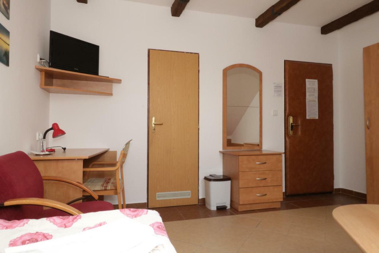 Penzion Hurka Hotel Dolni Libchavy Exterior foto