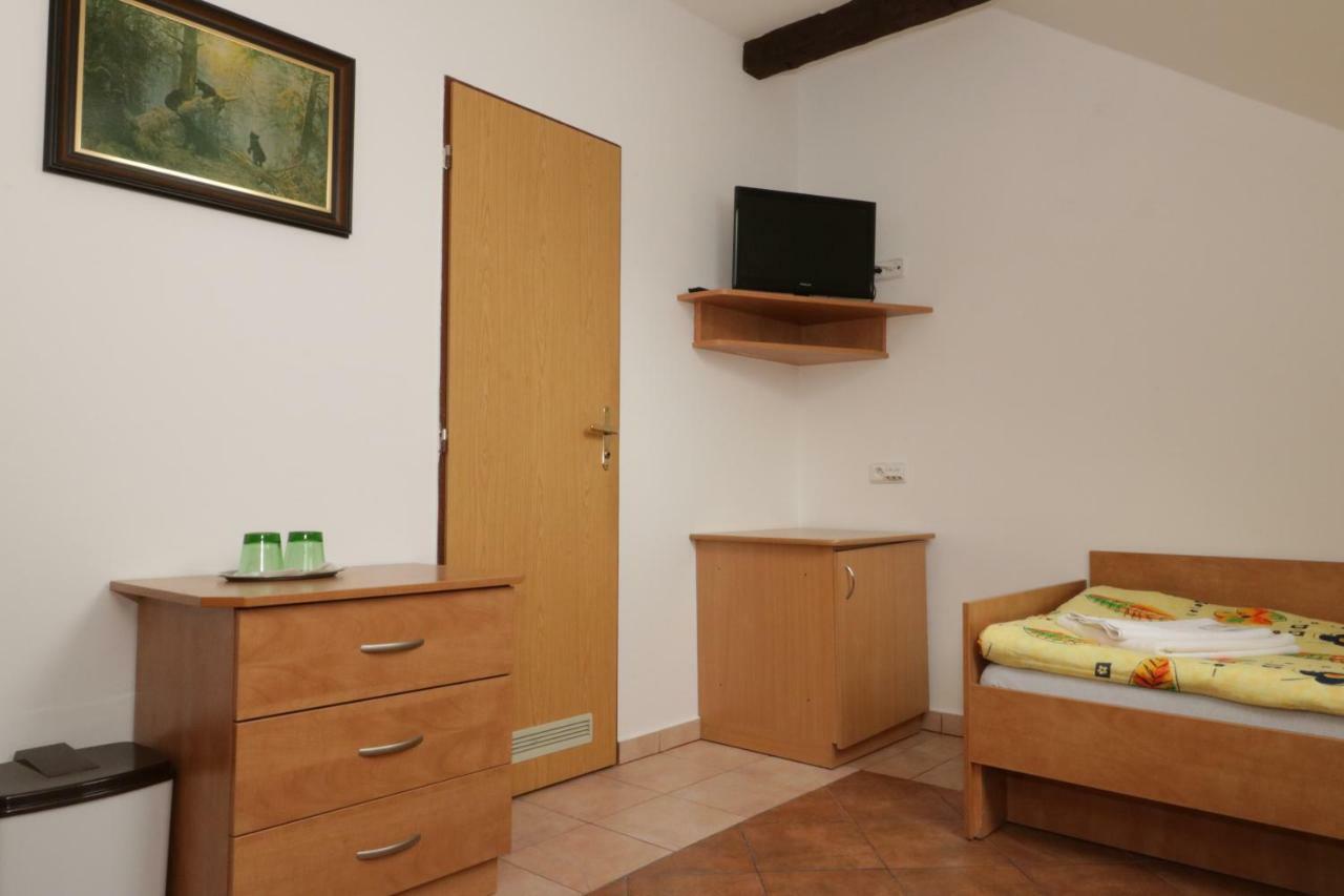 Penzion Hurka Hotel Dolni Libchavy Exterior foto