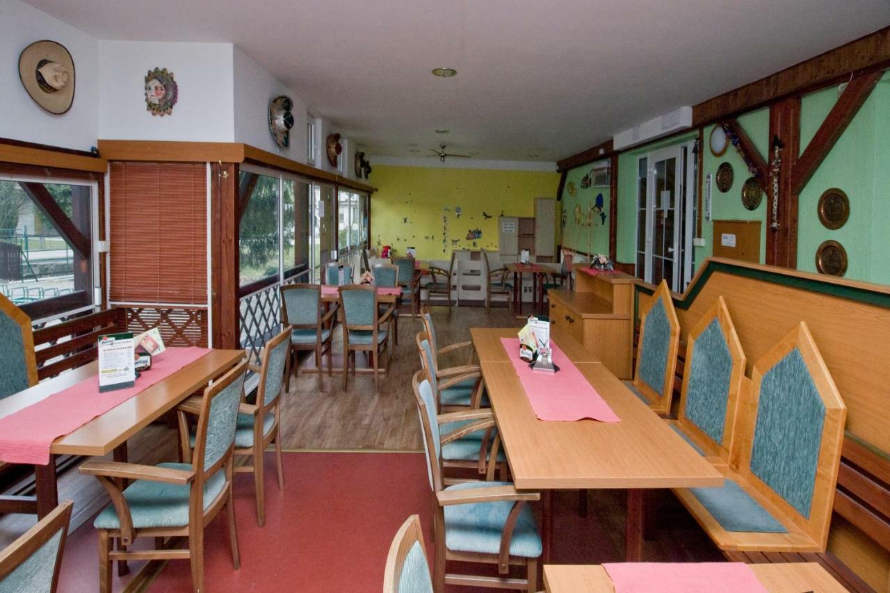 Penzion Hurka Hotel Dolni Libchavy Exterior foto